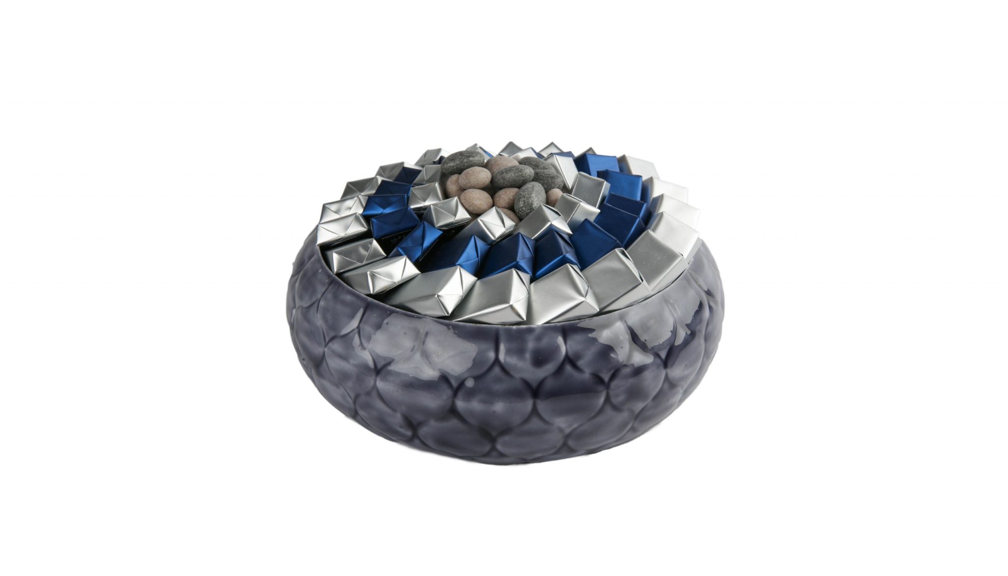 Coupe en métal bleu effet porcelaine